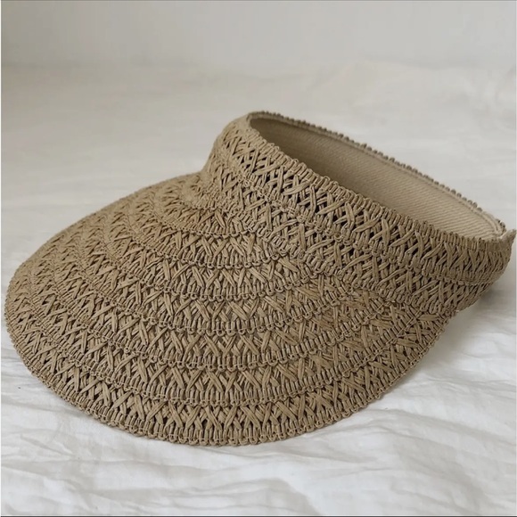 Beachy Visor NWT - Picture 1 of 2